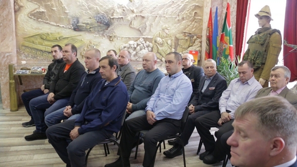 Никто, кроме нас