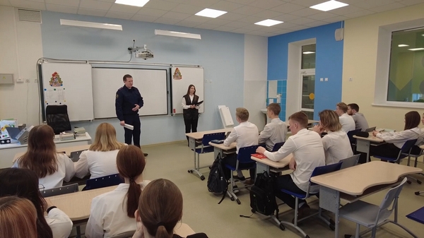 Сотрудники СК провели открытый урок