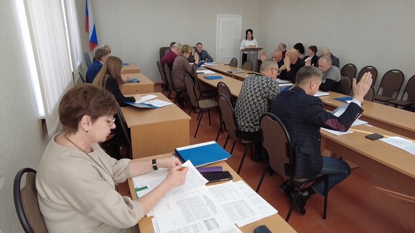 Депутаты обсудили девять вопросов