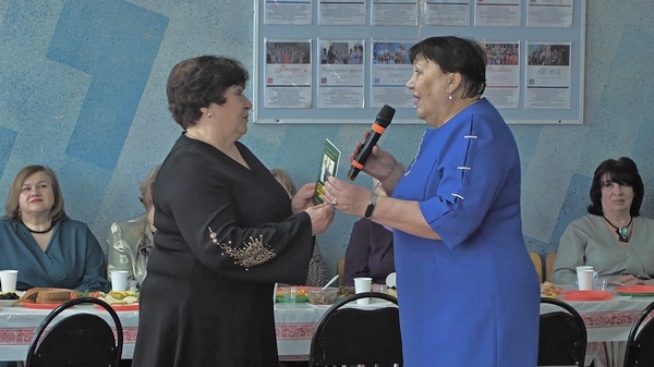 Оптимистам 25 лет