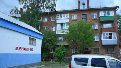 УК «Жилищное хозяйство» готовят дома к осенне-зимнему периоду